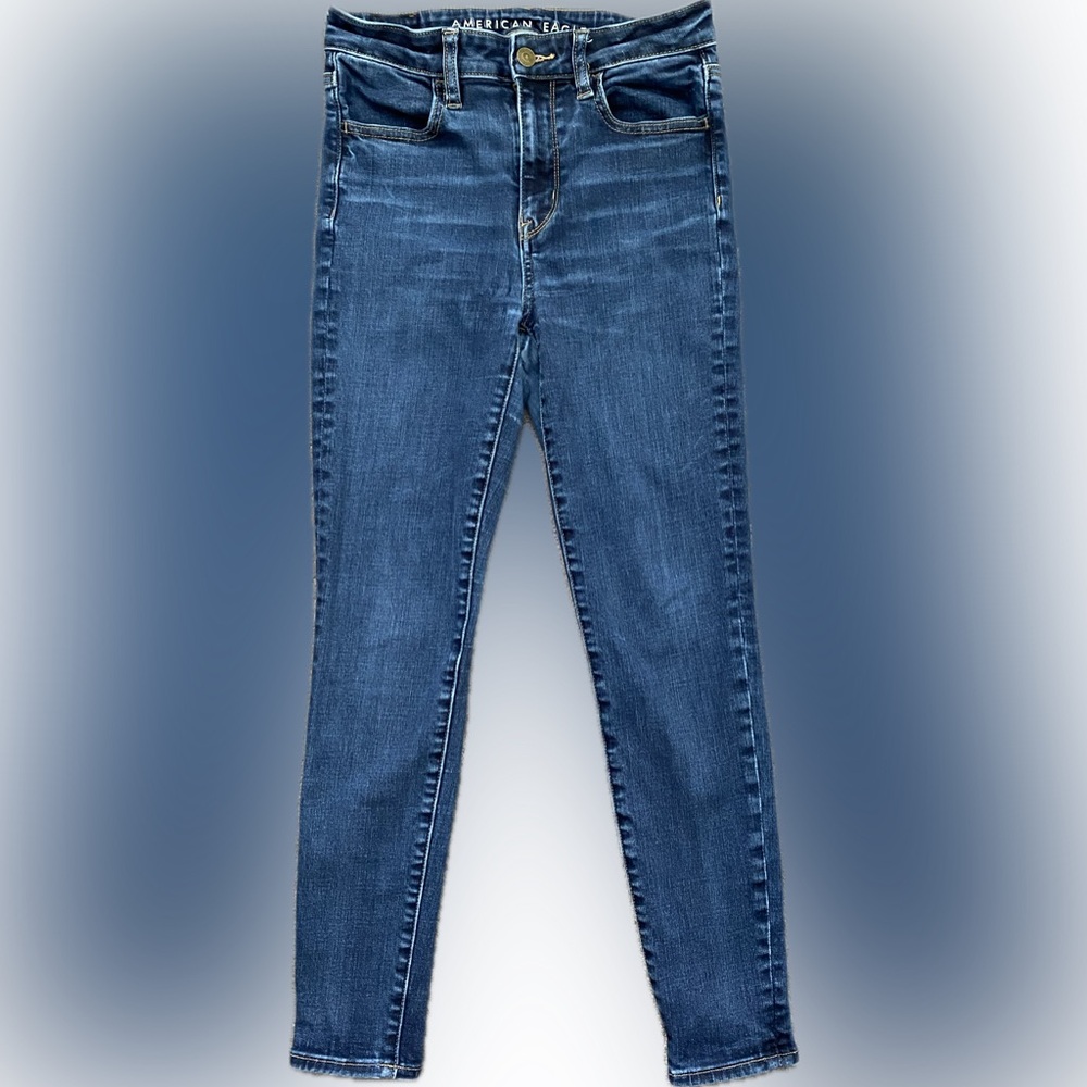 American Eagle Super Hi Rise Jegging - Size 4 SHORT